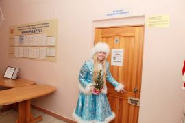 Зачем СНЕГУРОЧКА пришла в ЗАГС? смотреть крупнее Зачем СНЕГУРОЧКА пришла в ЗАГС?