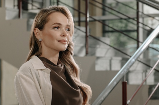 Аллочка снова в деле: стартовали съемки сериала «Универ. 15 лет спустя» со Стасом Ярушиным, Виталием Гогунским и Марией Кожевниковой смотреть крупнее Аллочка снова в деле: стартовали съемки сериала «Универ. 15 лет спустя» со Стасом Ярушиным, Виталием Гогунским и Марией Кожевниковой