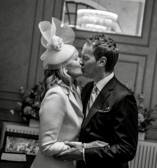 Икона стиля Ким Кэтролл вышла замуж в элегантном лондонском стиле