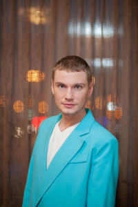 Максим Тихонов