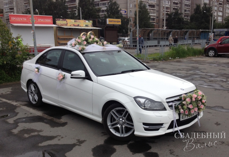 Аренда автомобилей бизнес класса фото 3 превью